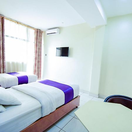 Hotel Ok Кампала Екстериор снимка