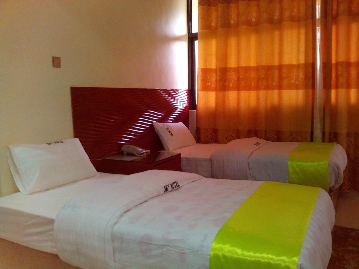Hotel Ok Кампала Екстериор снимка