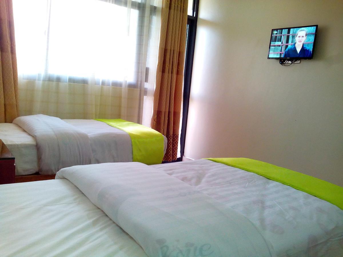 Hotel Ok Кампала Екстериор снимка