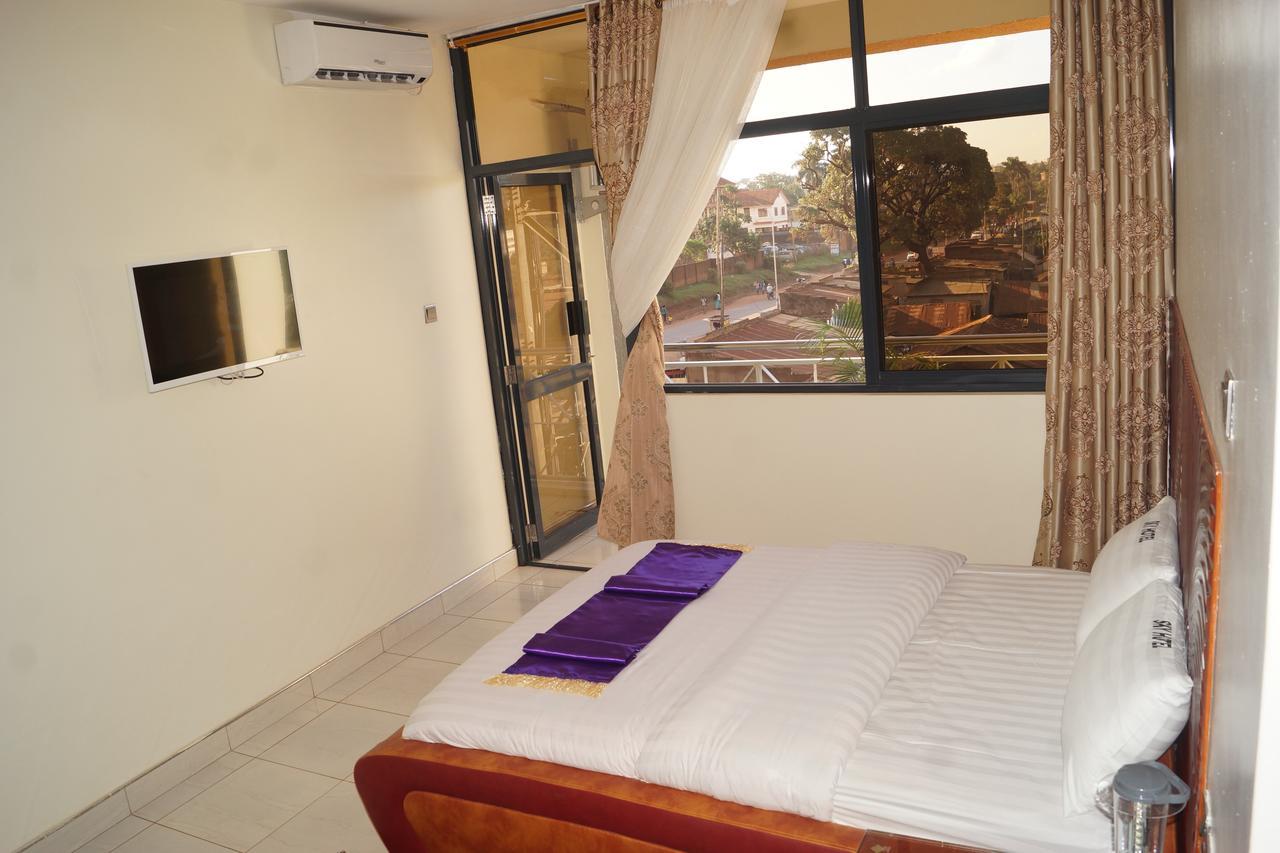 Hotel Ok Кампала Екстериор снимка