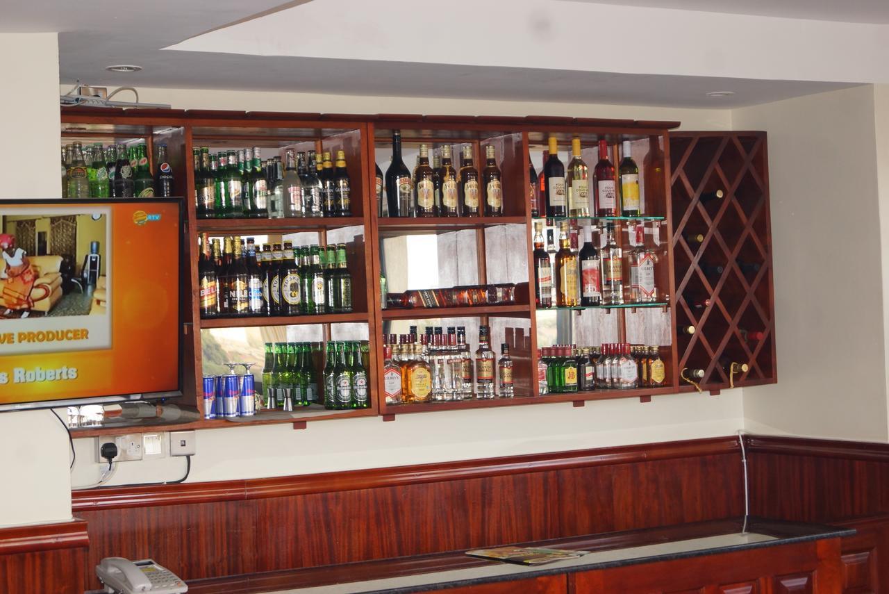 Hotel Ok Кампала Екстериор снимка