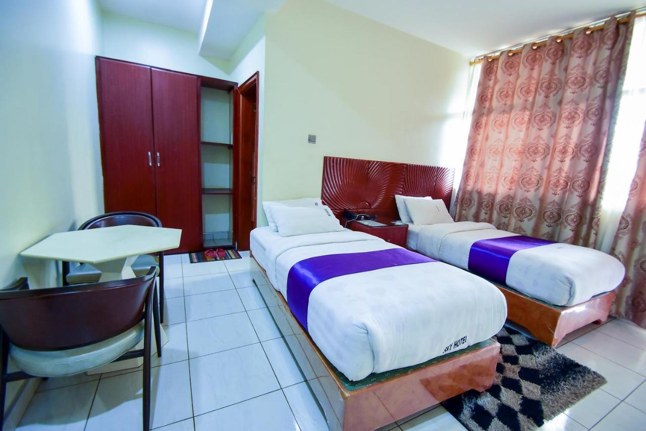 Hotel Ok Кампала Екстериор снимка