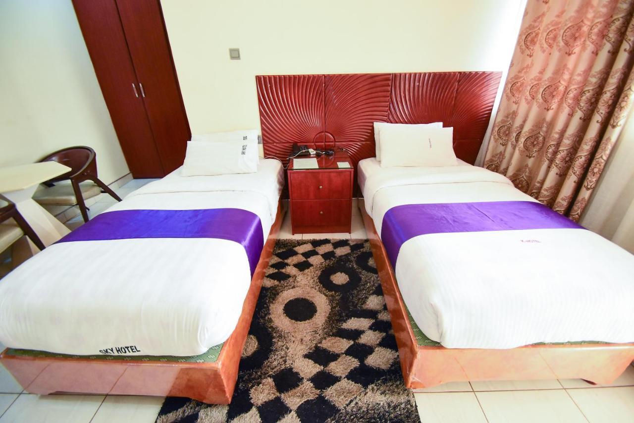 Hotel Ok Кампала Екстериор снимка