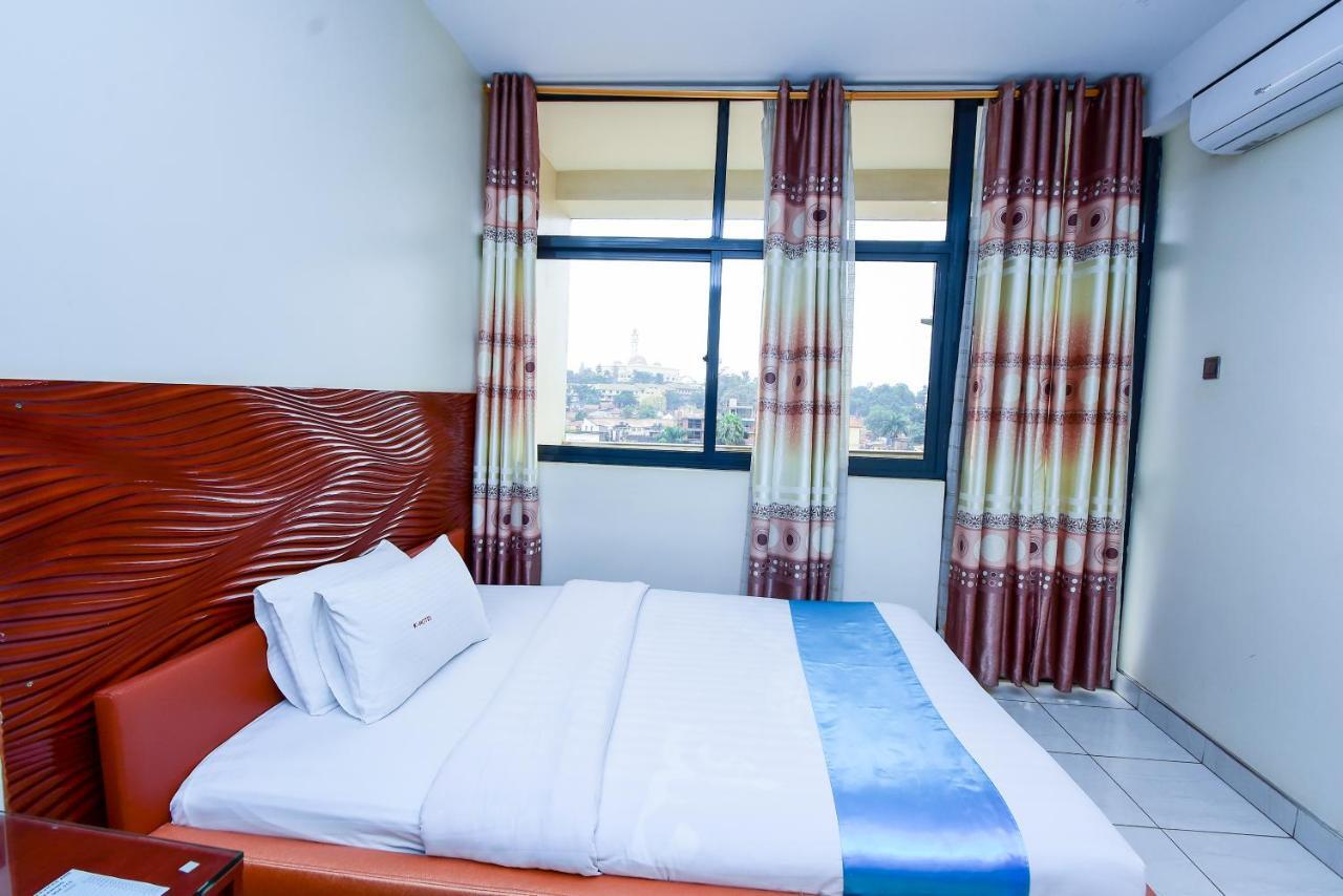 Hotel Ok Кампала Екстериор снимка