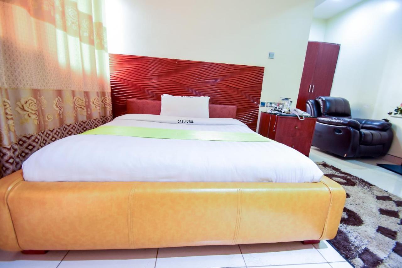 Hotel Ok Кампала Екстериор снимка