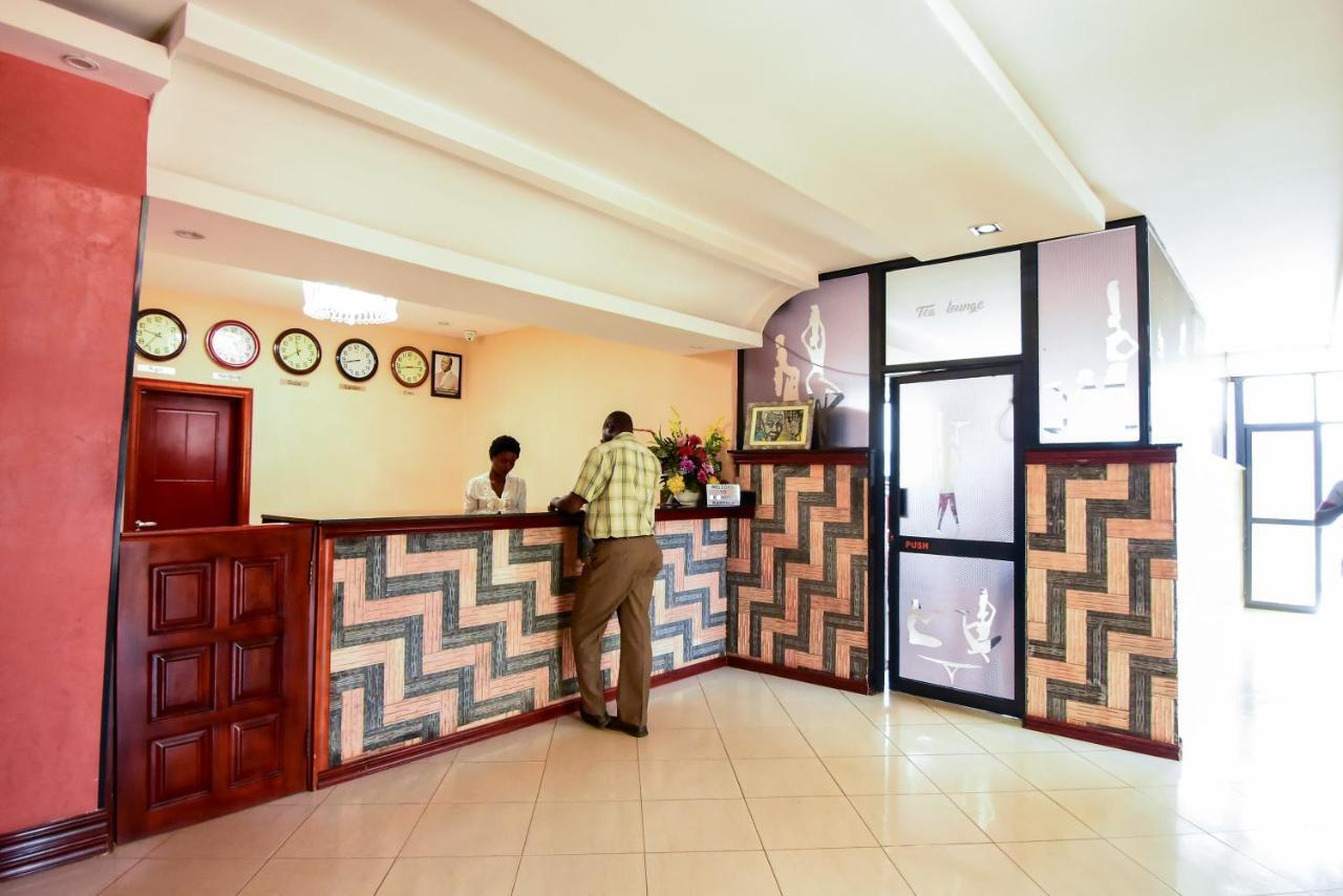 Hotel Ok Кампала Екстериор снимка