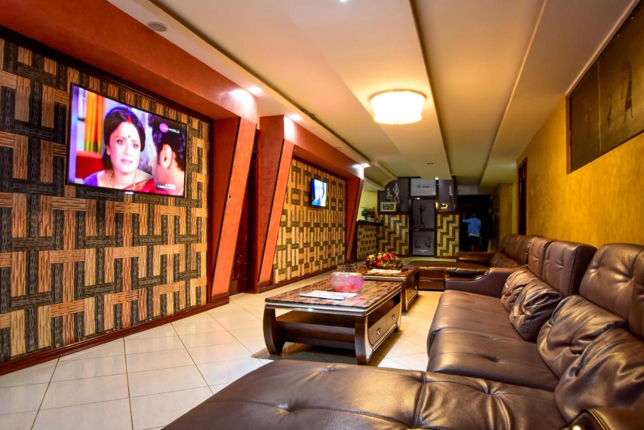 Hotel Ok Кампала Екстериор снимка